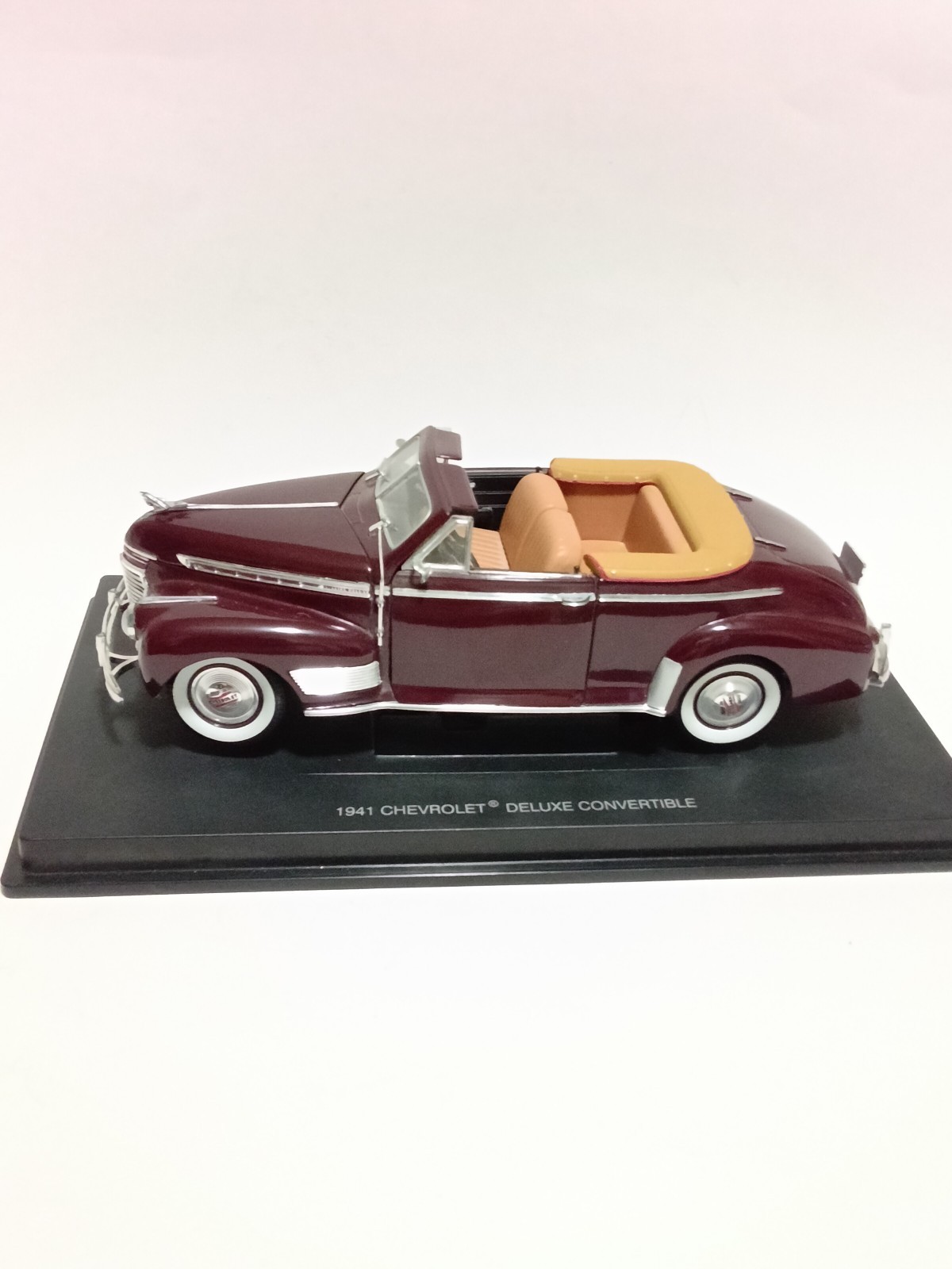 Universal Hobbies 1941 Chevy Deluxe Convertible Diecast Precision Model Burgundy