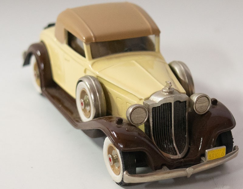 Brooklin 1932 Packard Light 8