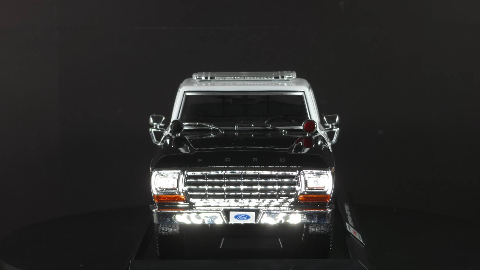 1979 Ford F150 Pick=up 1:18 Maisto Exclusive Style Special Edition HighwayPatrol