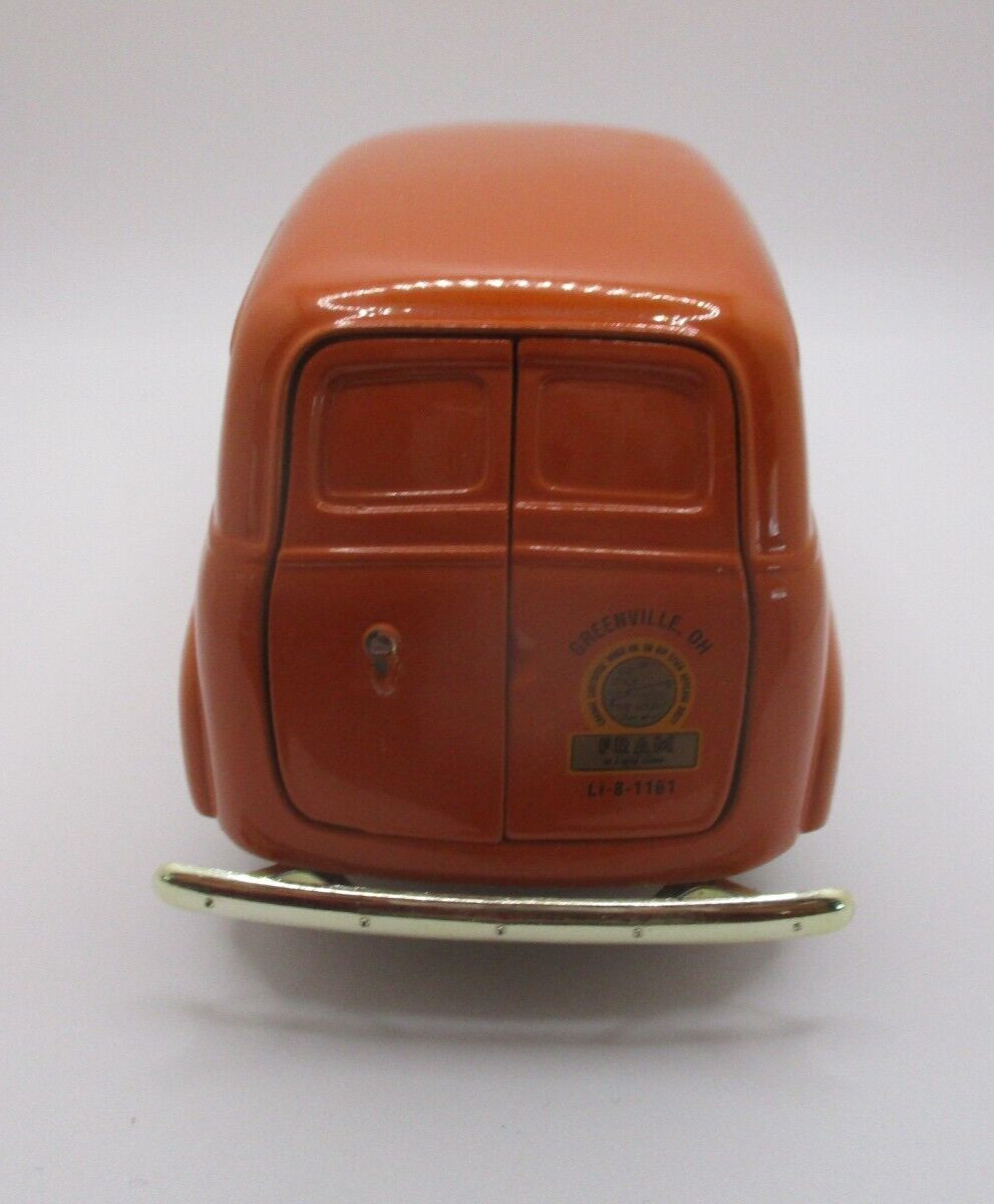 Fram GREENVILLE O. 1952 Chevrolet 3100 Panel No.1 SpecCast Die Cast Collectible