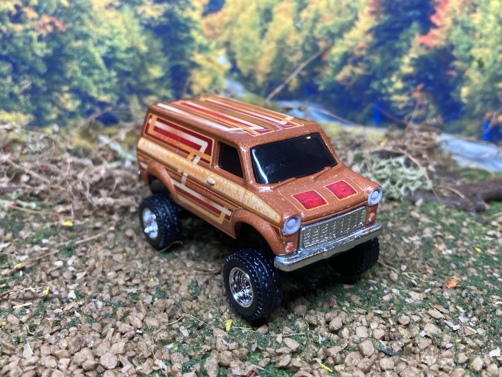 Ford Transit Supervan Lifted 4×4 Truck 1/64 Diecast Custom Hot Wheels Van