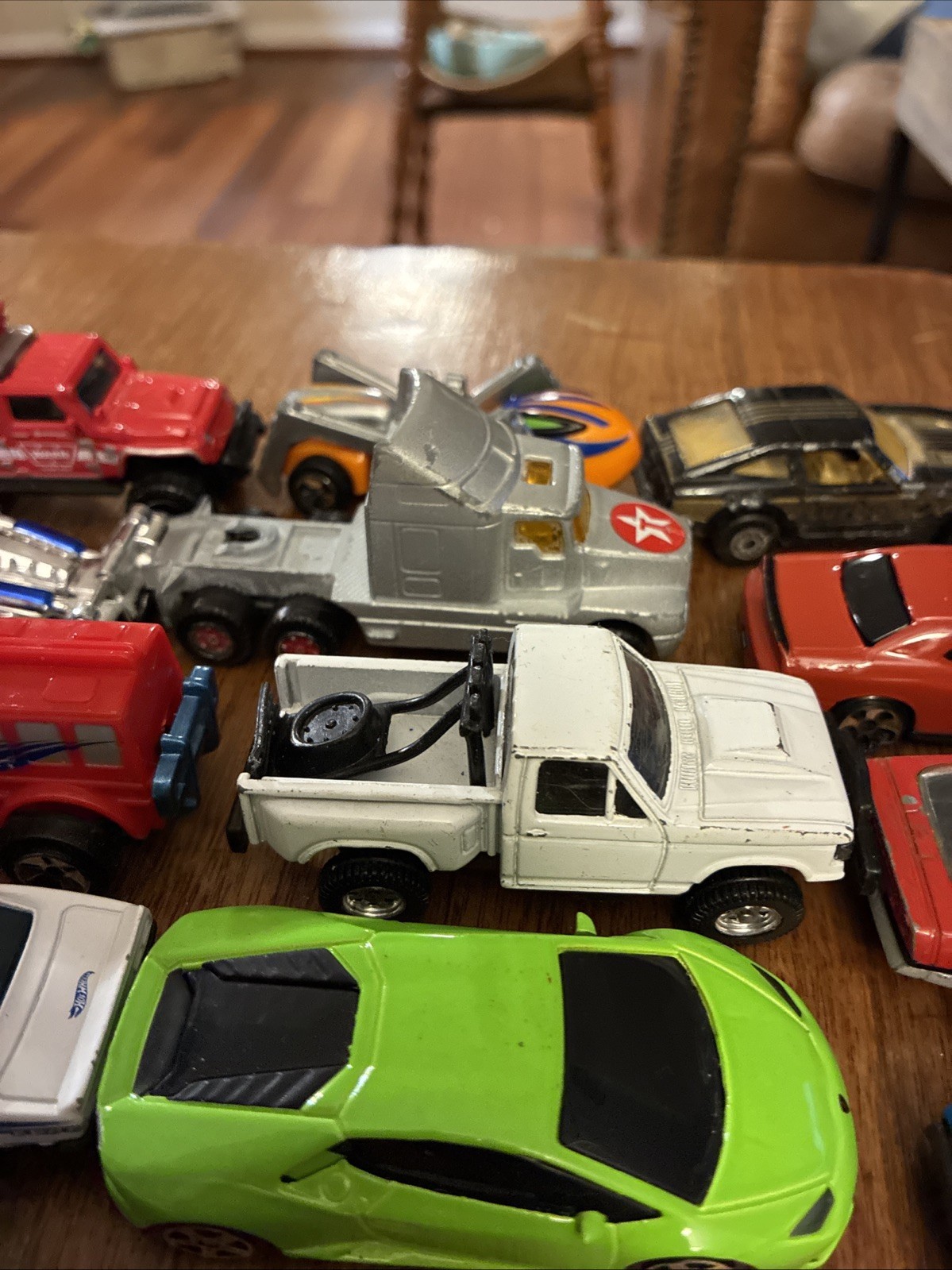 1/64 Used Diecast Lot Maisto, Matchbox And Other Brands