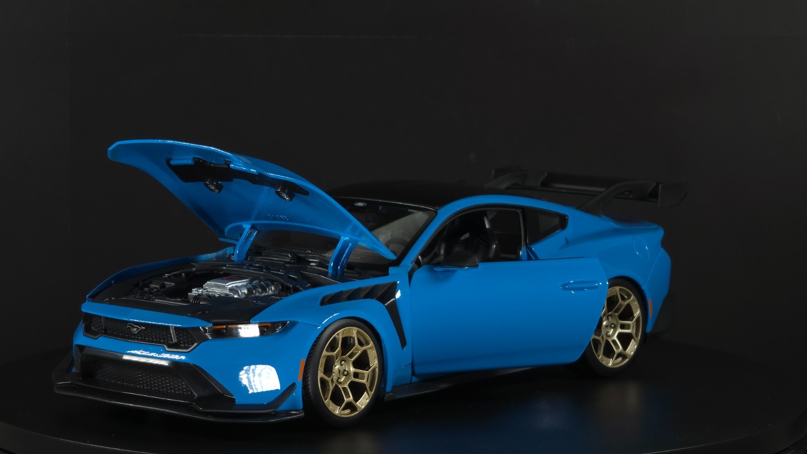 2025 Ford Mustang GTD 1:18 Maisto Exclusive Style Special Edition