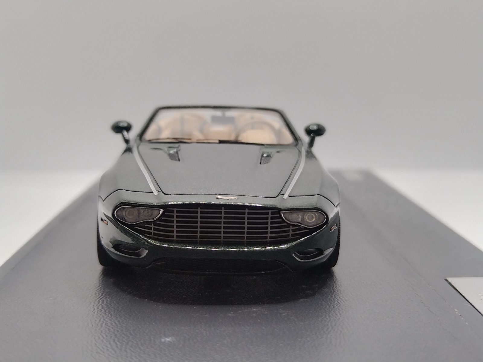 MATRIX 1/43 Aston Martin DB9 Spyder Centennial Zagato 2013. Extremely Rare!