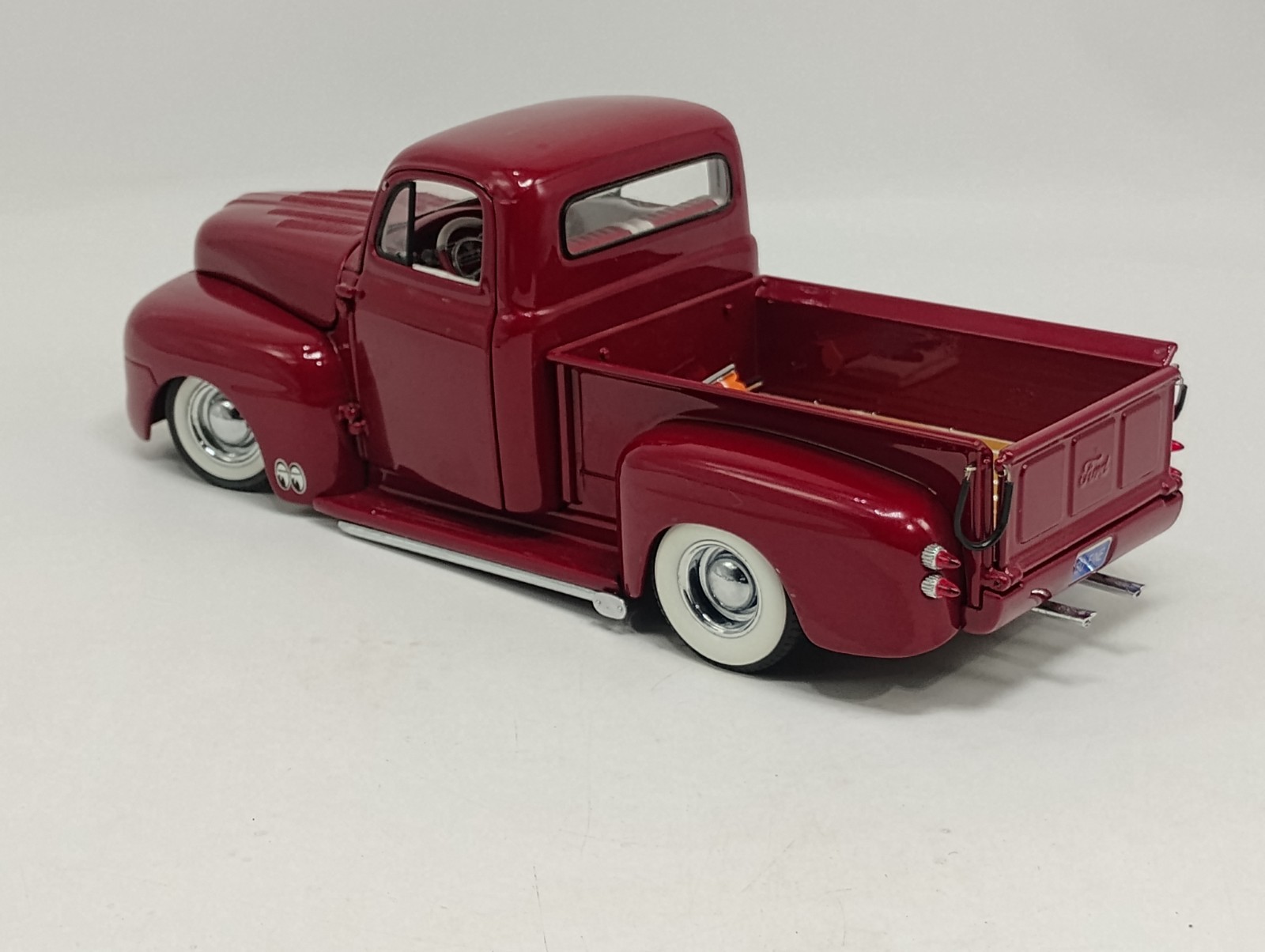 Danbury Mint 1:24 Scale Deep Metallic Red 1951 Ford F-1 Custom Pickup