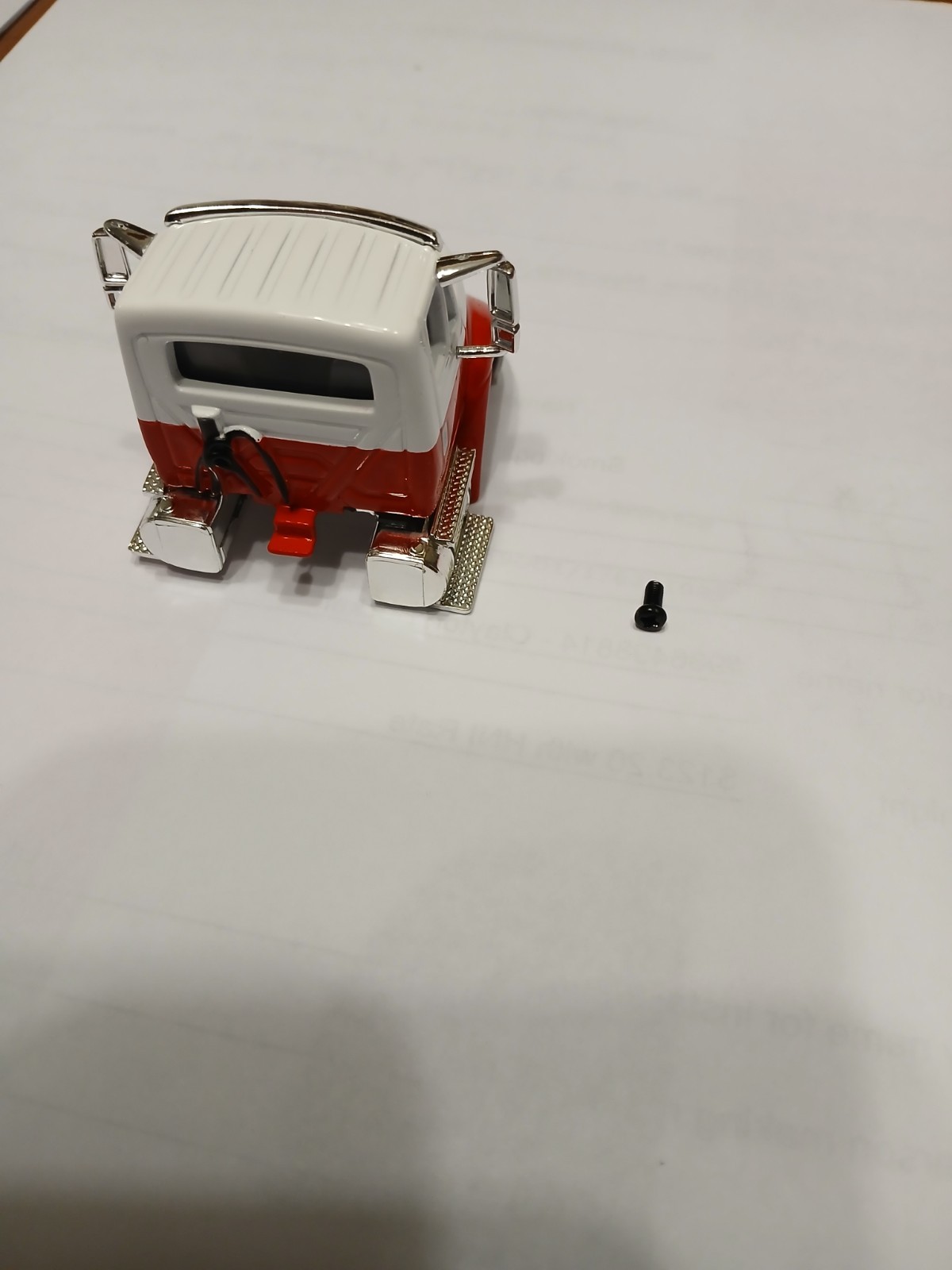 1/64 International IH 8600 Red White Cab SpecCast