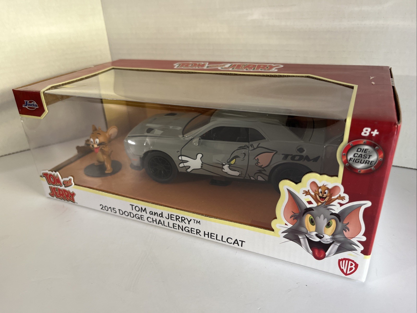 Tom and Jerry HWR with Figure 1:24 Scale 1.75 Inches Tall Ages 8 Years and Up