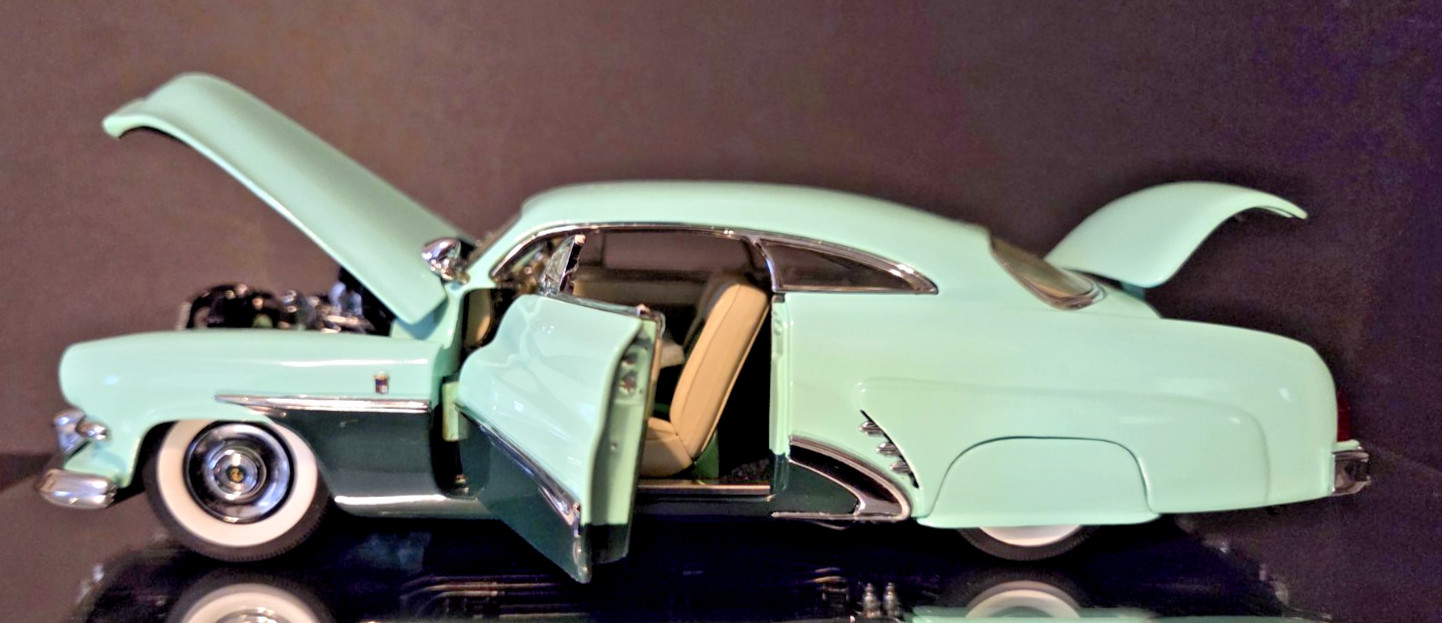 Danbury Mint, 1951 Mercury Hirohata Custom Coupe, 1:24 Diecast