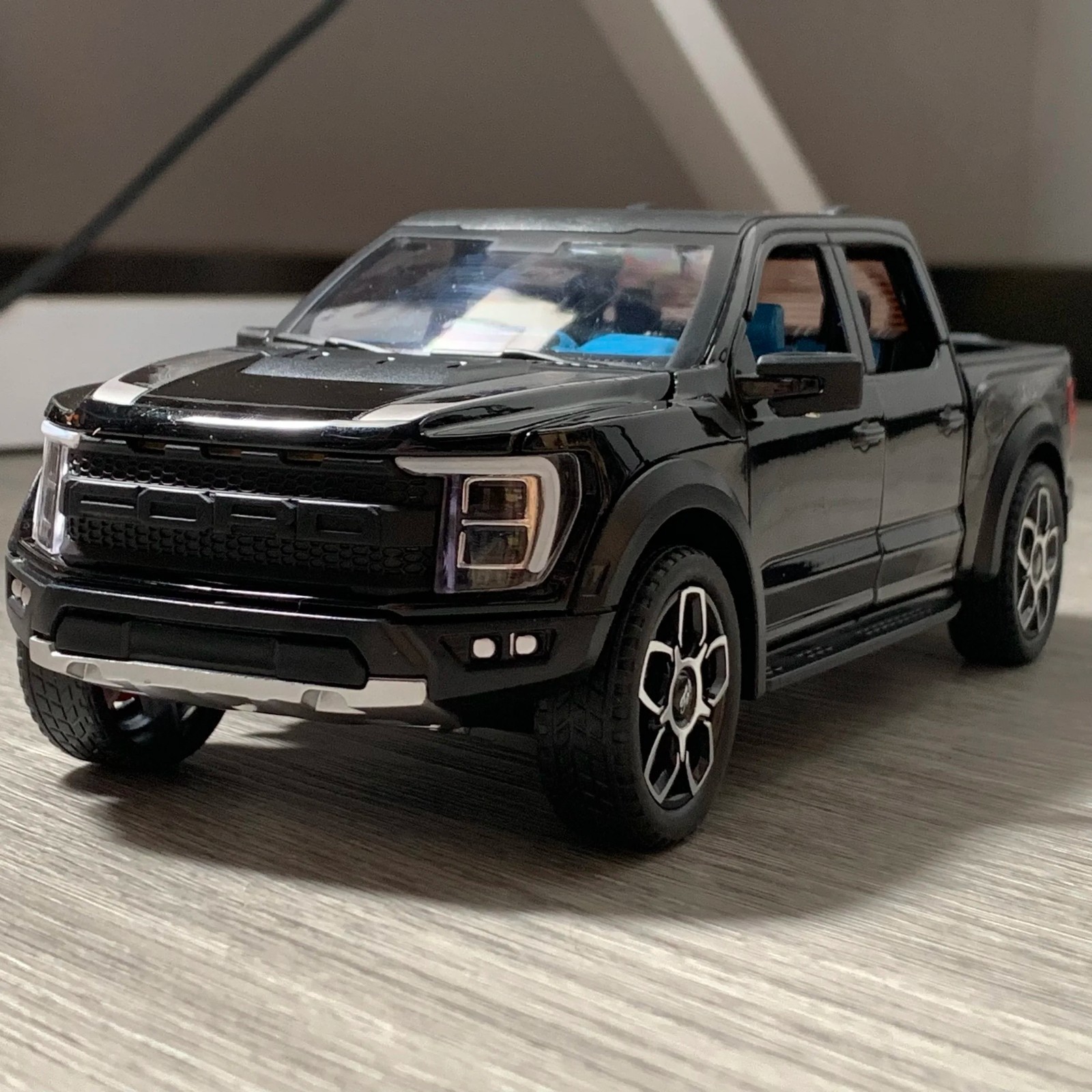 1:20 Ford Raptor F150 Alloy Diecast Pickup Truck Toy Car Light Sound