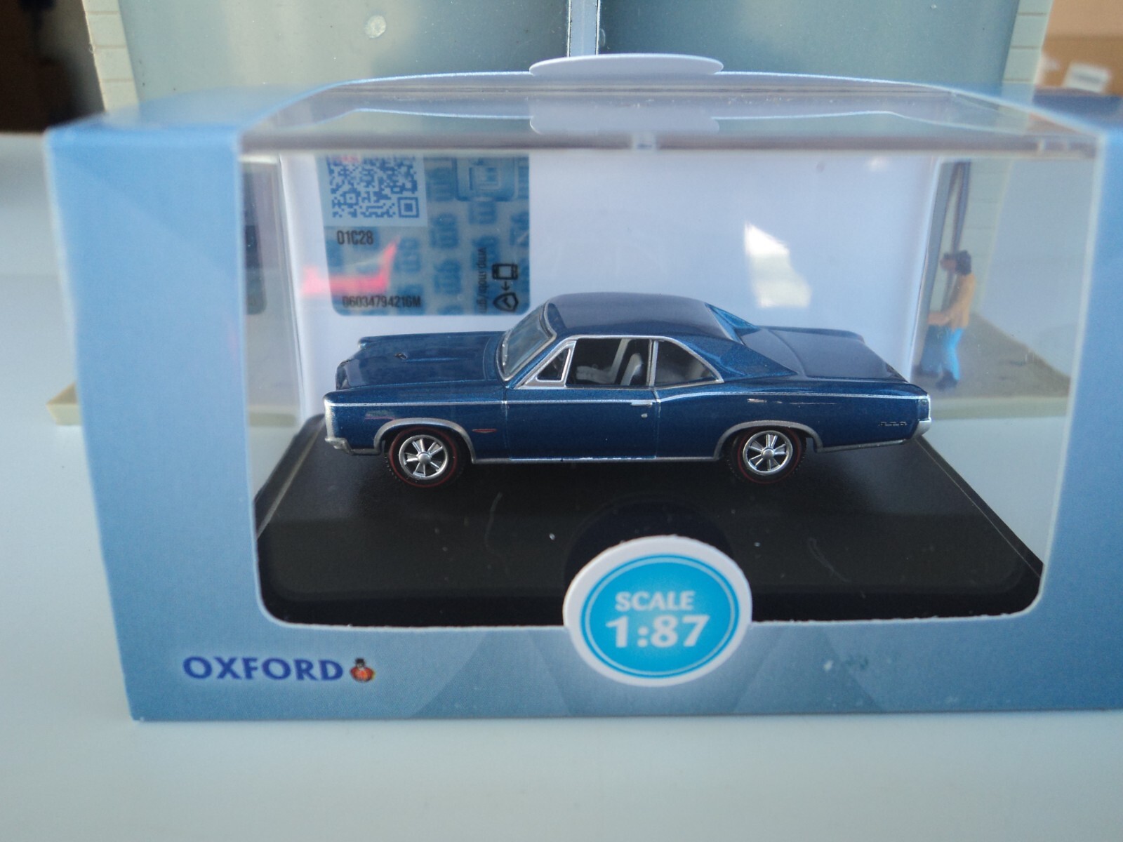 Oxford 1966 Pontiac GTO Blue 1/87 HO diecast