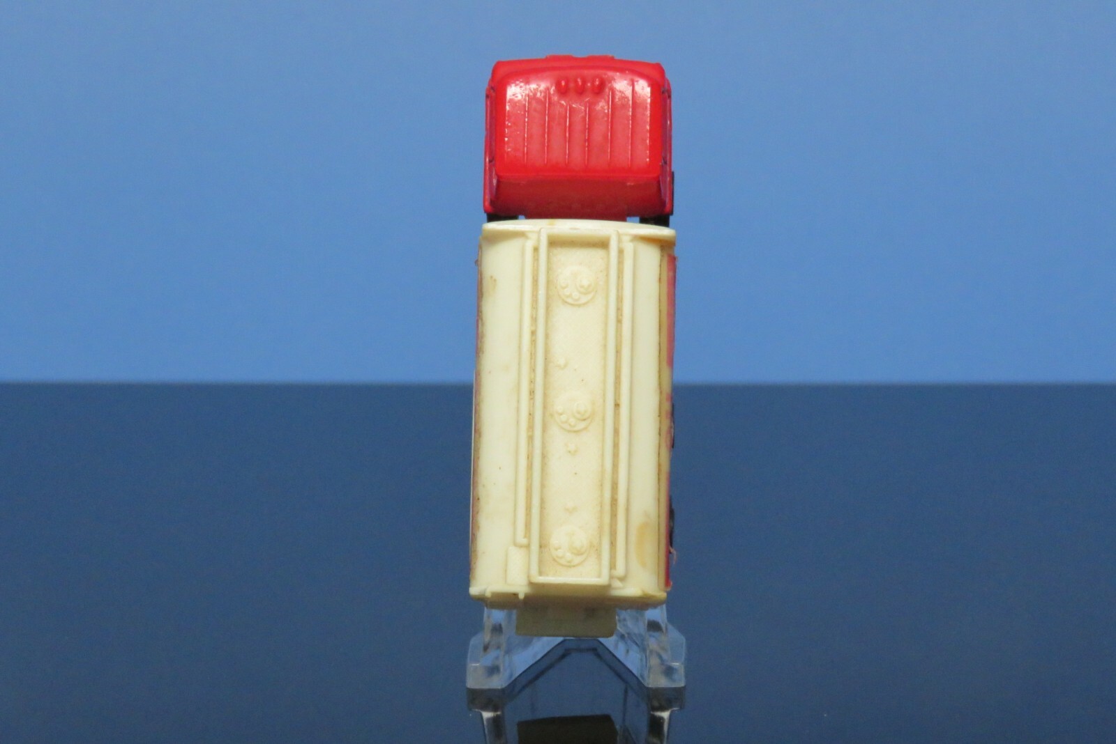 Red Oil Tanker Truck Diecast Cab and Frame Plastic Tank Approximately 3″ Long