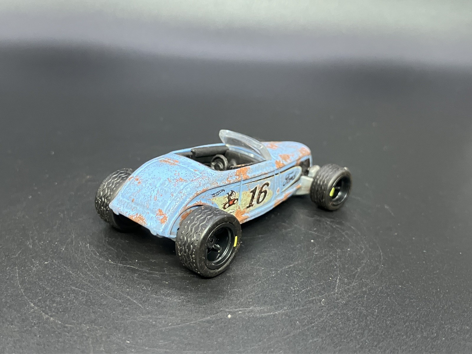 1933 Ford Roadster Weathered Rusty Custom 1/64 Diecast Barn Find Car Hot Wheels