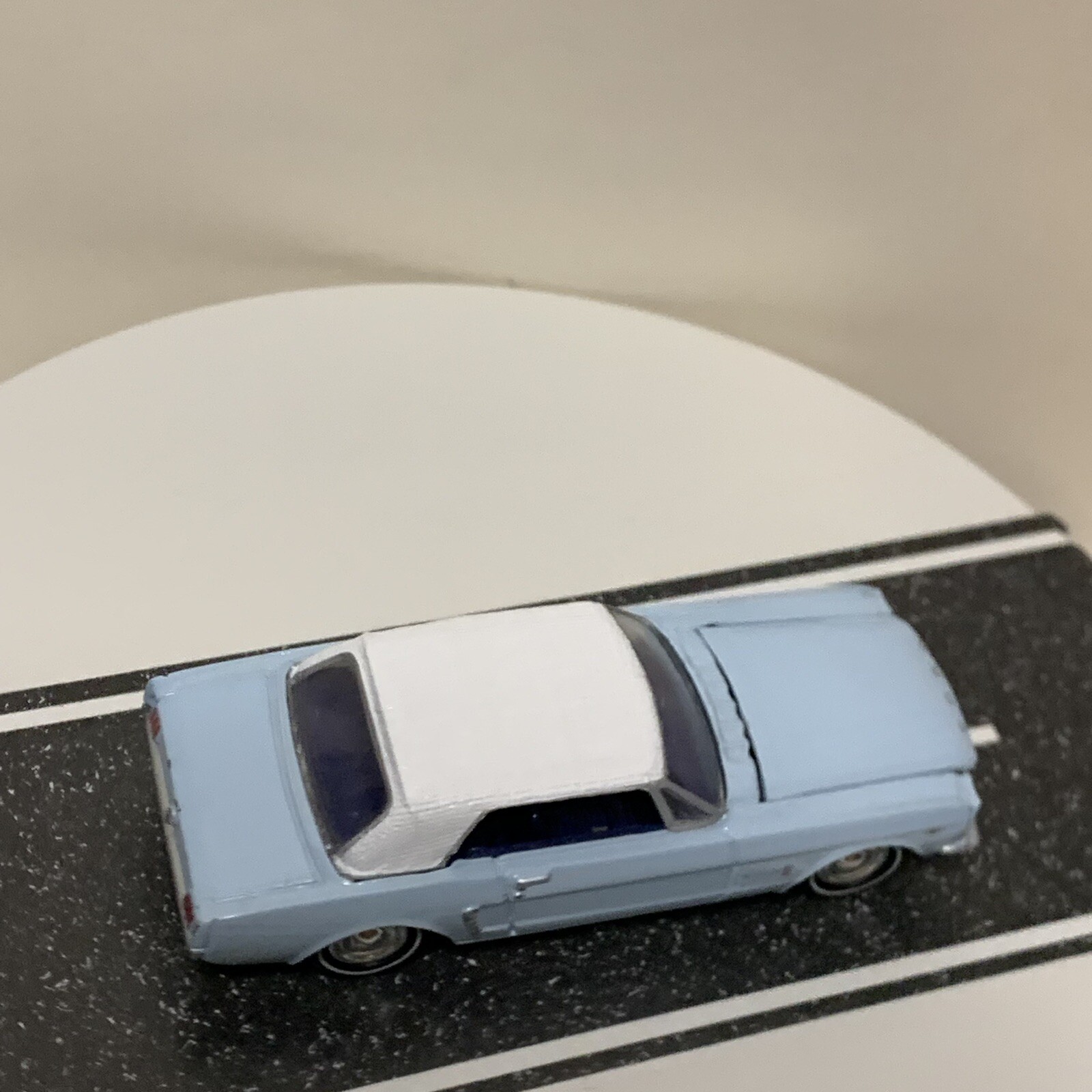 Johnny Lightning James Bond 007 Thunderball Light Blue Ford Mustang Convertible