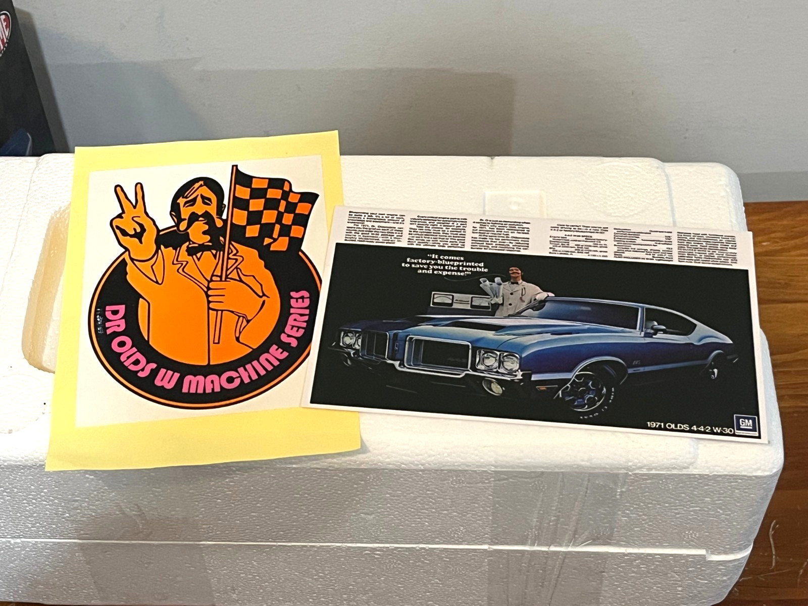 1/18 ACME 1971 OLDSMOBILE 442 W30 BRAND NEW