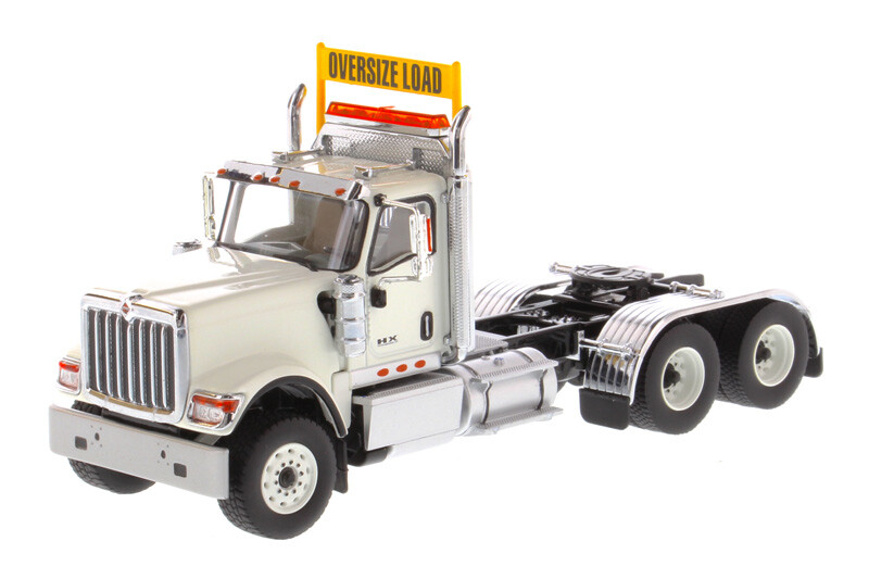 INTERNATIONAL HX520 DAY CAB TANDEM TRACTOR WHITE 1/50 DIECAST MASTERS 71001 NEW
