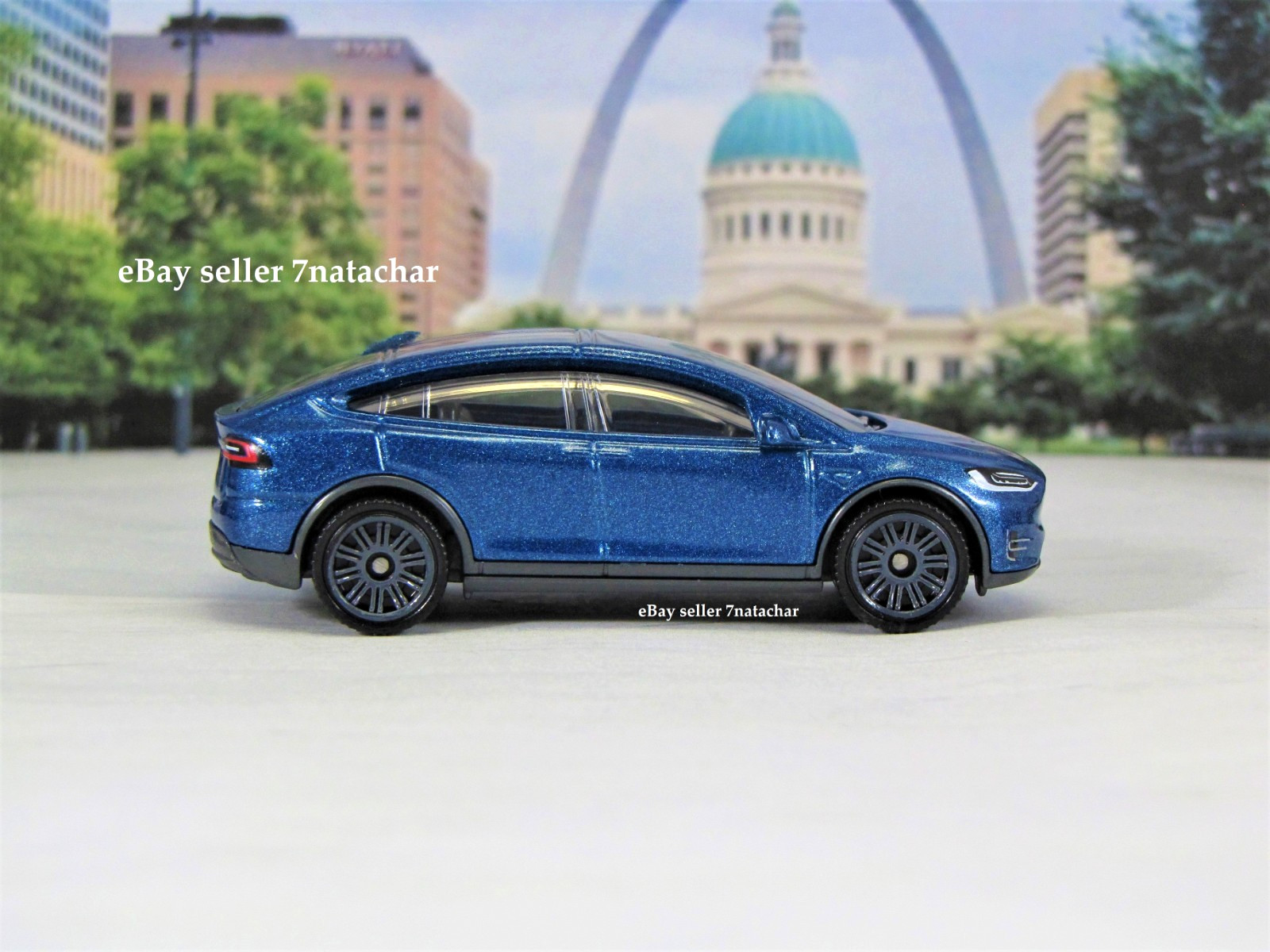 2016-2020 Tesla Model X Luxury EV SUV Diecast Car Blue 1/64 Scale A1