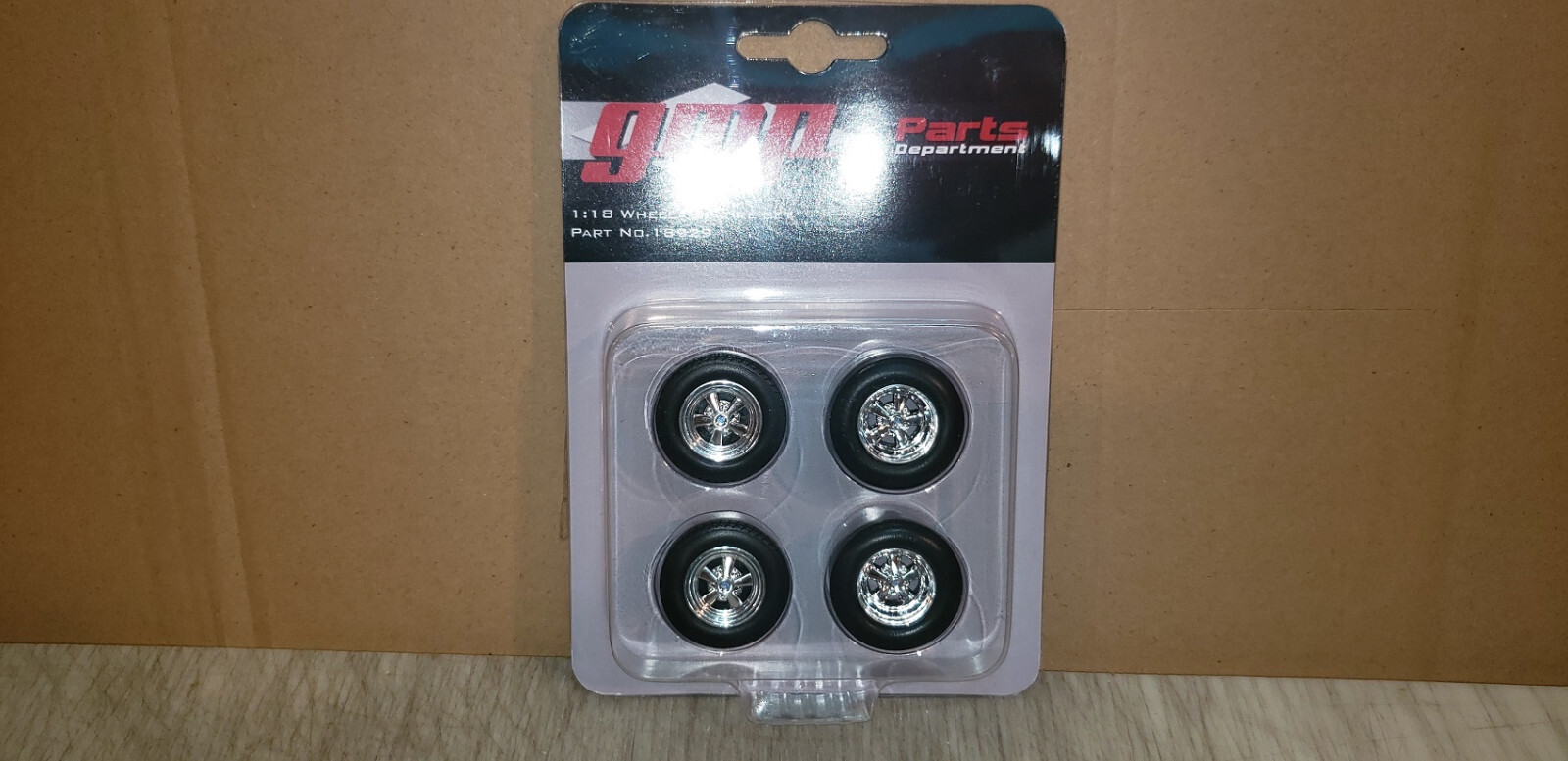 GMP 1:18 WHEEL & TIRE PACK – 18929 – FROM 18928(FORD FAIRLANE) – CRAGAR DRAG