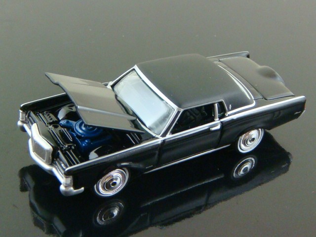 Elvis’s Triple Black 1969 Lincoln Continental Mark III 1/64 Scale Limited Edit R