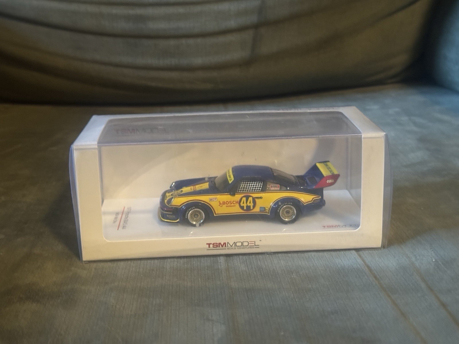 TSM Model Tarmac Works 1:43 Porsche 934/5 #44 1977 Racing Diecast Car