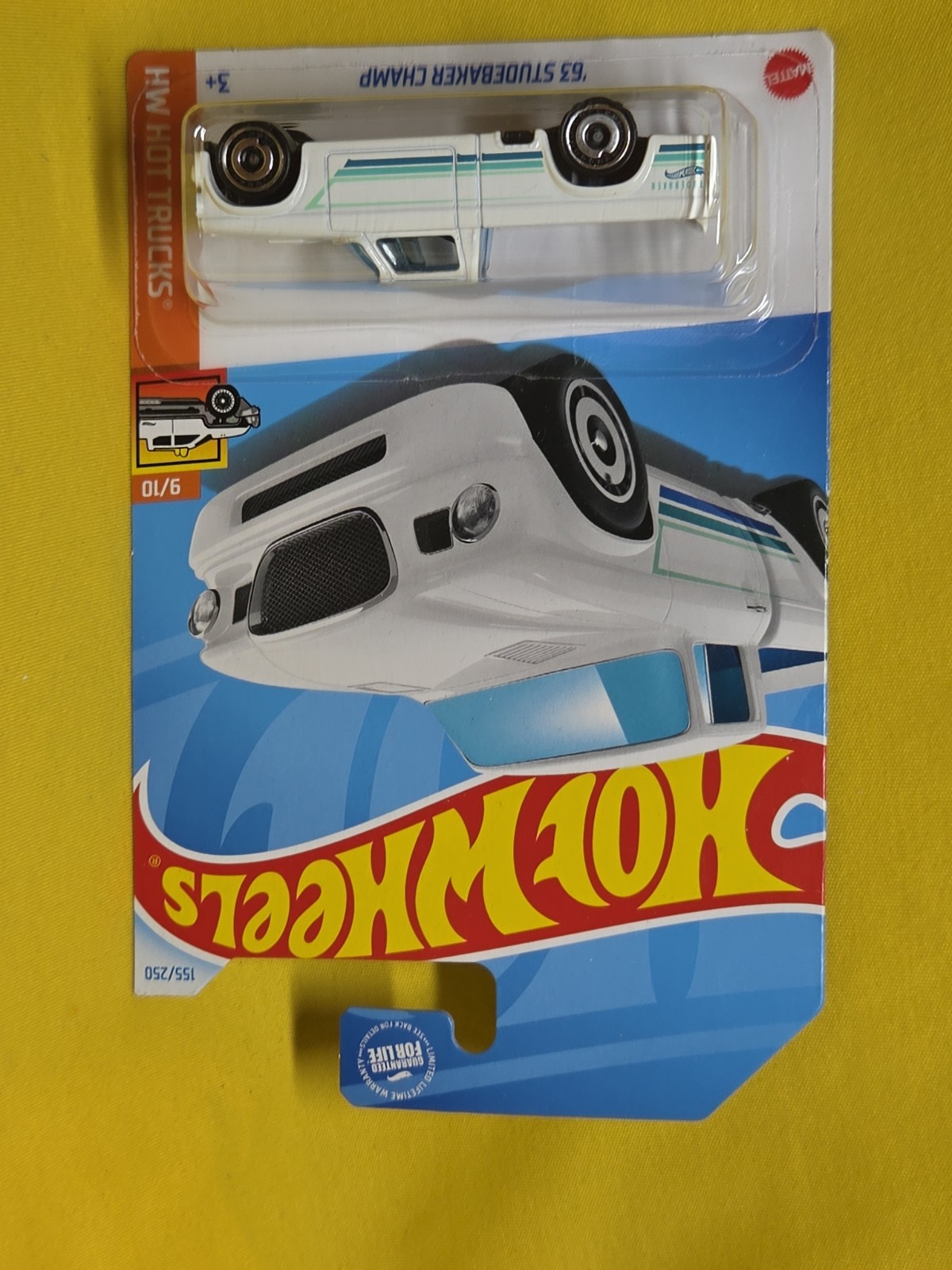 Hot Wheels HW Hot Trucks 9/10 ’63 Studebaker Champ 155/250 White & Gift 🔥61