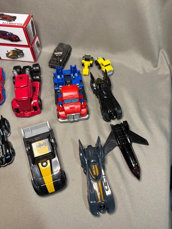 Random lot of Batman, Spiderman, Star Wars Cars