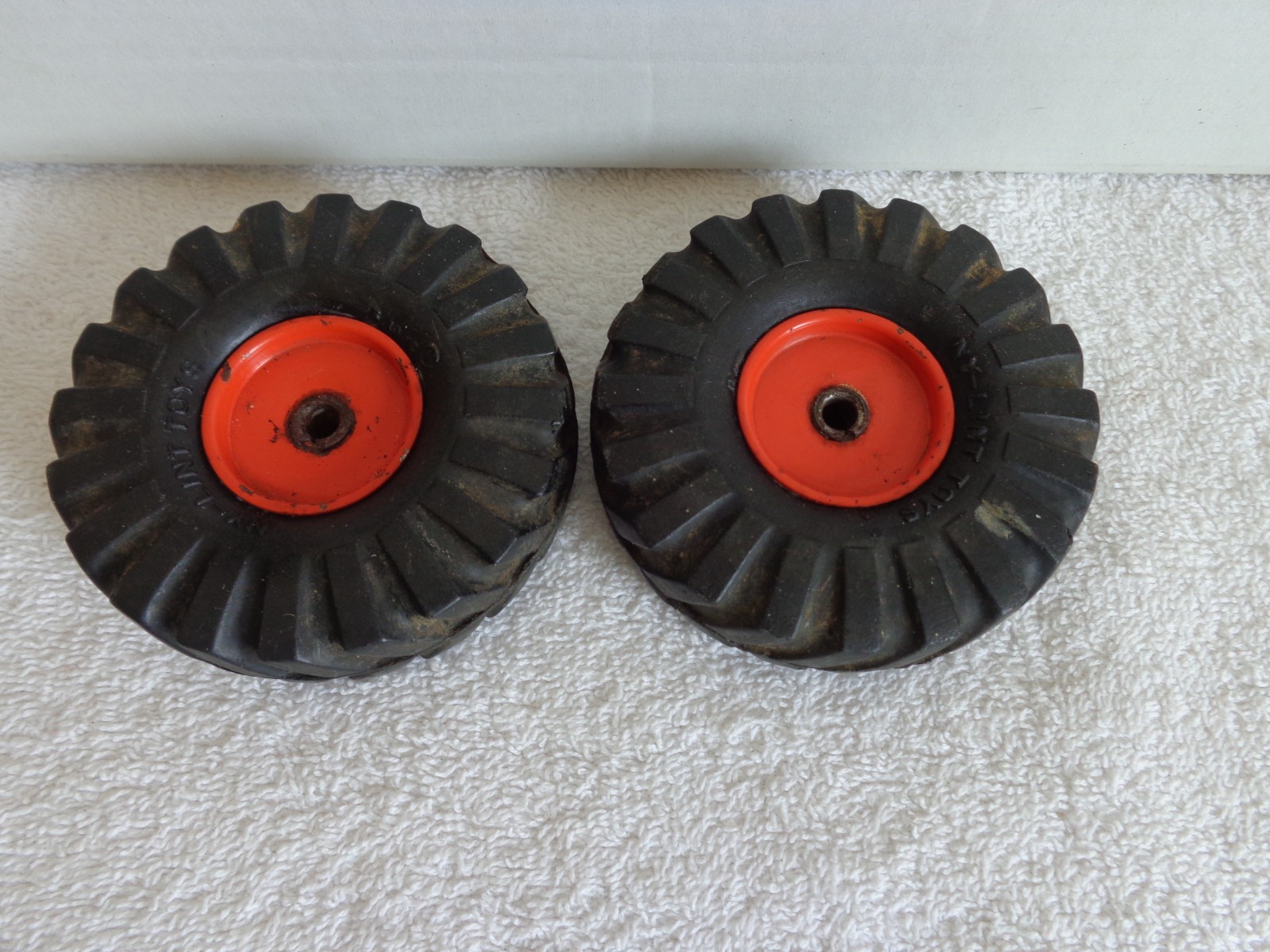 Vintage Nylint Wheels Set Of 2 Hard Rubber 3-3/4 D x 1-1/8 W For Truck Tractor