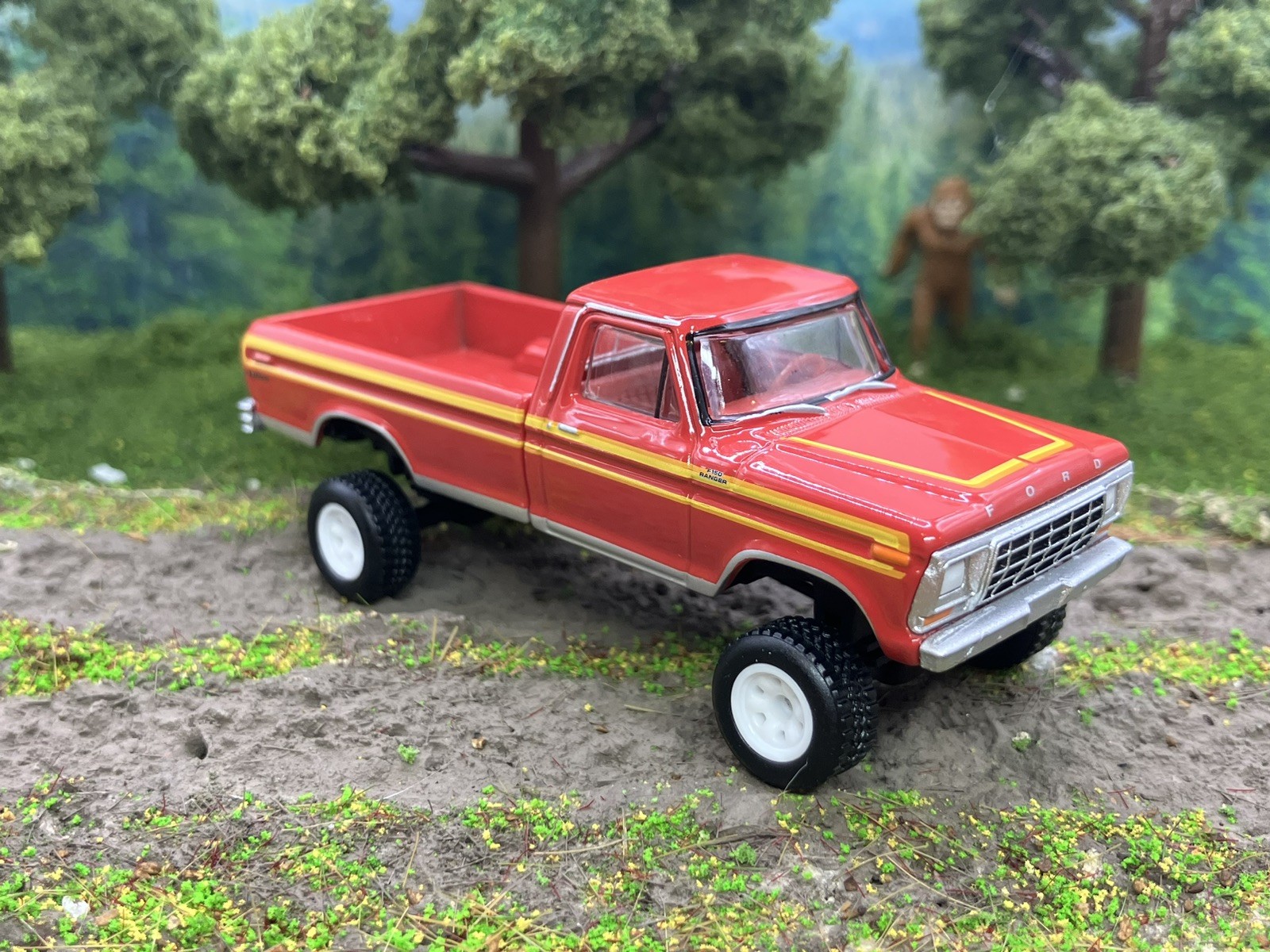 1978 Ford F-150 Ranger Explorer Lifted 4×4 Truck 1/64 Diecast Custom Greenlight