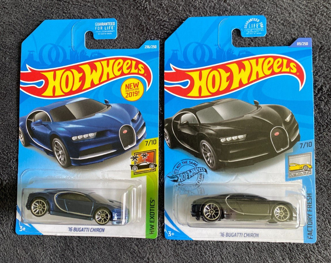 HOT WHEELS LOT OF 2 , ’16 BUGATTI CHIRON, BLUE AND BLACK VARIANTS