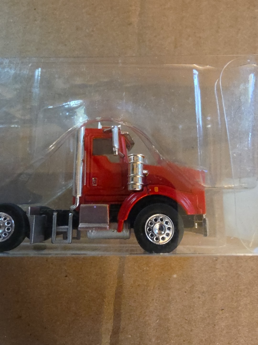 KENWORTH T800 DAY CAB PROMOTEX 6757 RED