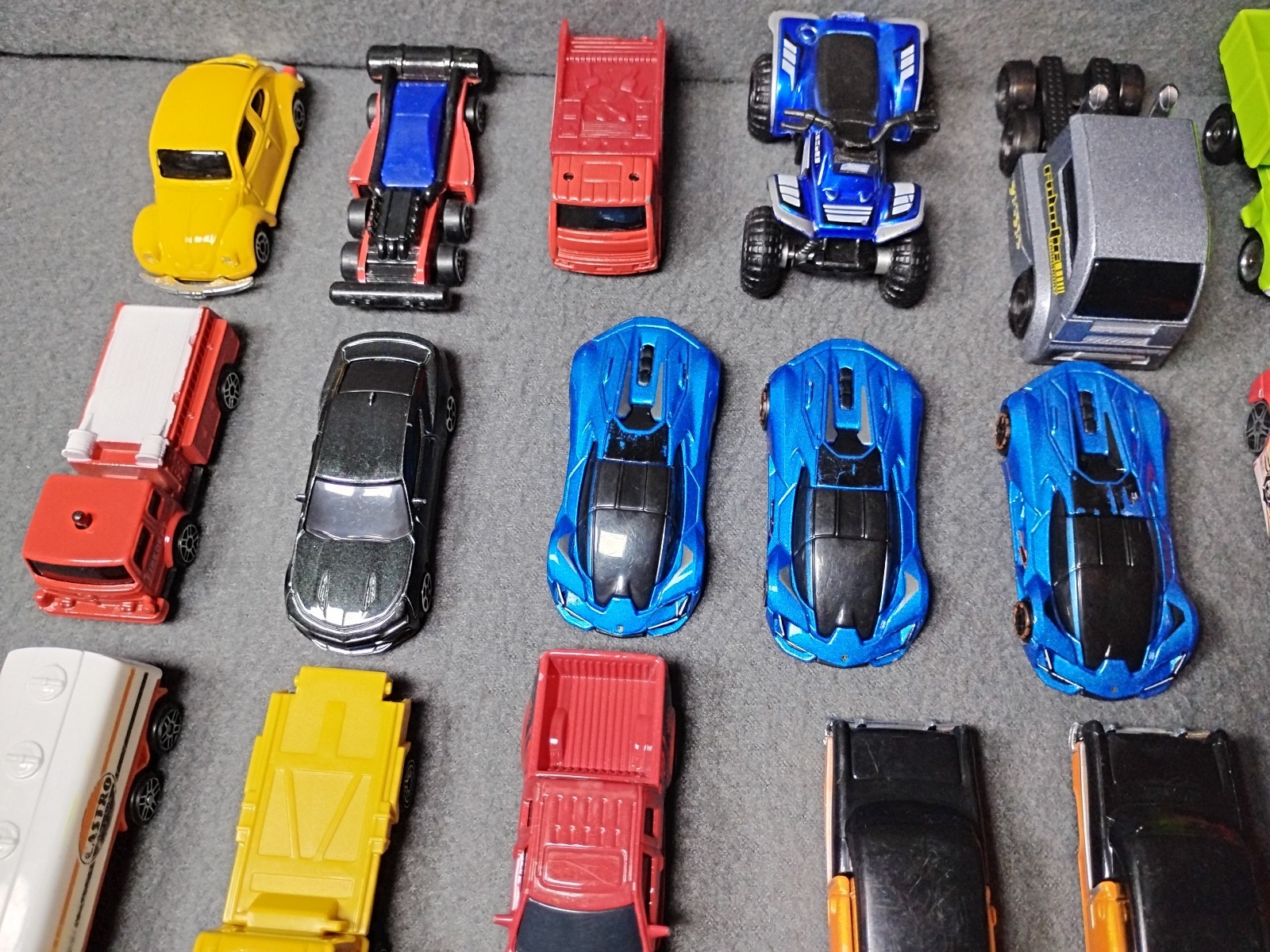 Maisto Cars Die Cast Lot of 36 Vintage to Modern