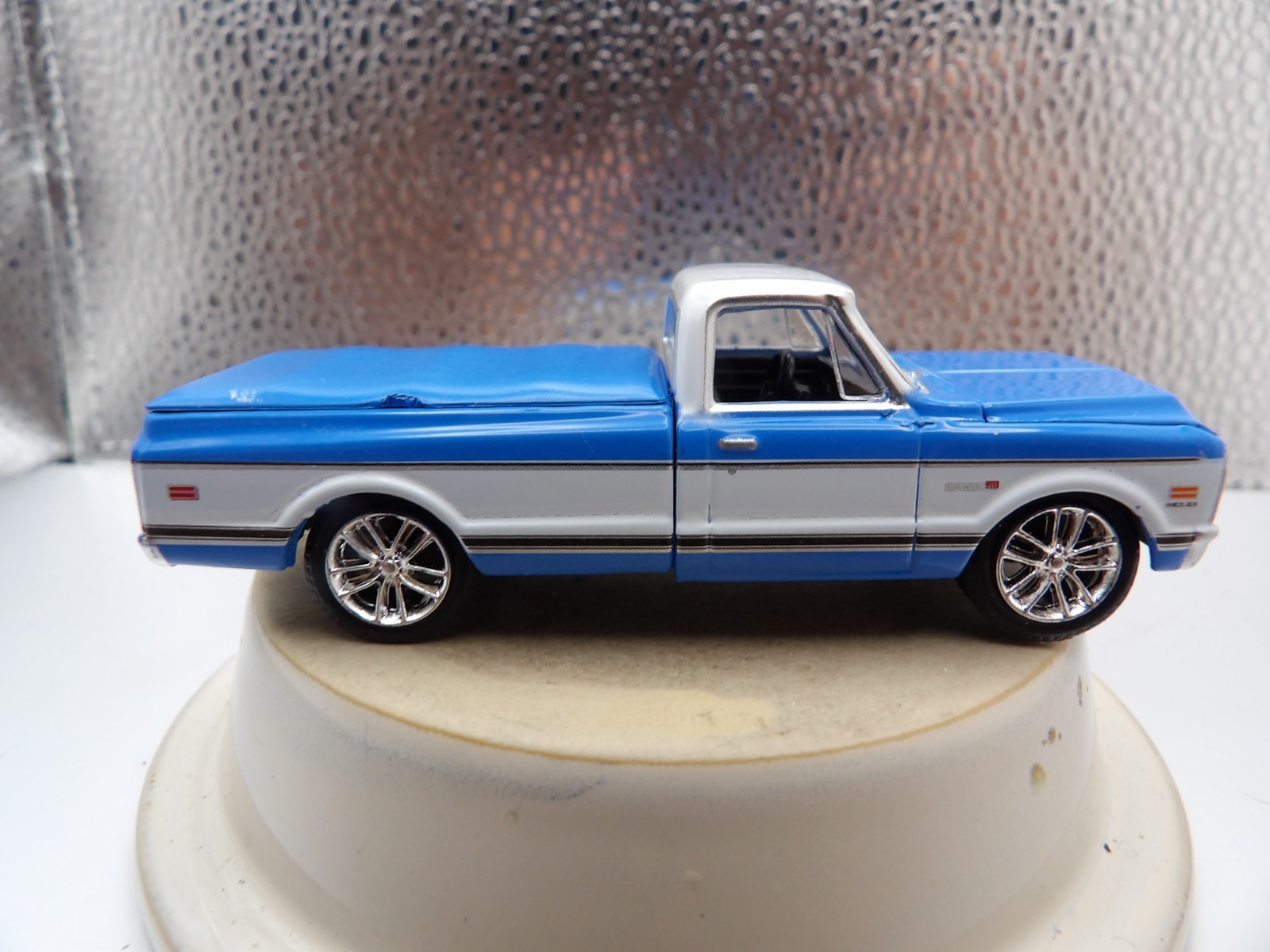 1971 CHEVROLET C-10 SUPER CHEYENNE PICKUP 2024 GREENLIGHT BARRETT-JACKSON 1:64