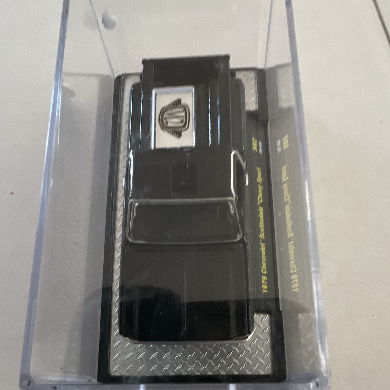 M2 1979 Chevrolet Scottsdale Black Diecast Pickup Truck Model w/ Case 1:64