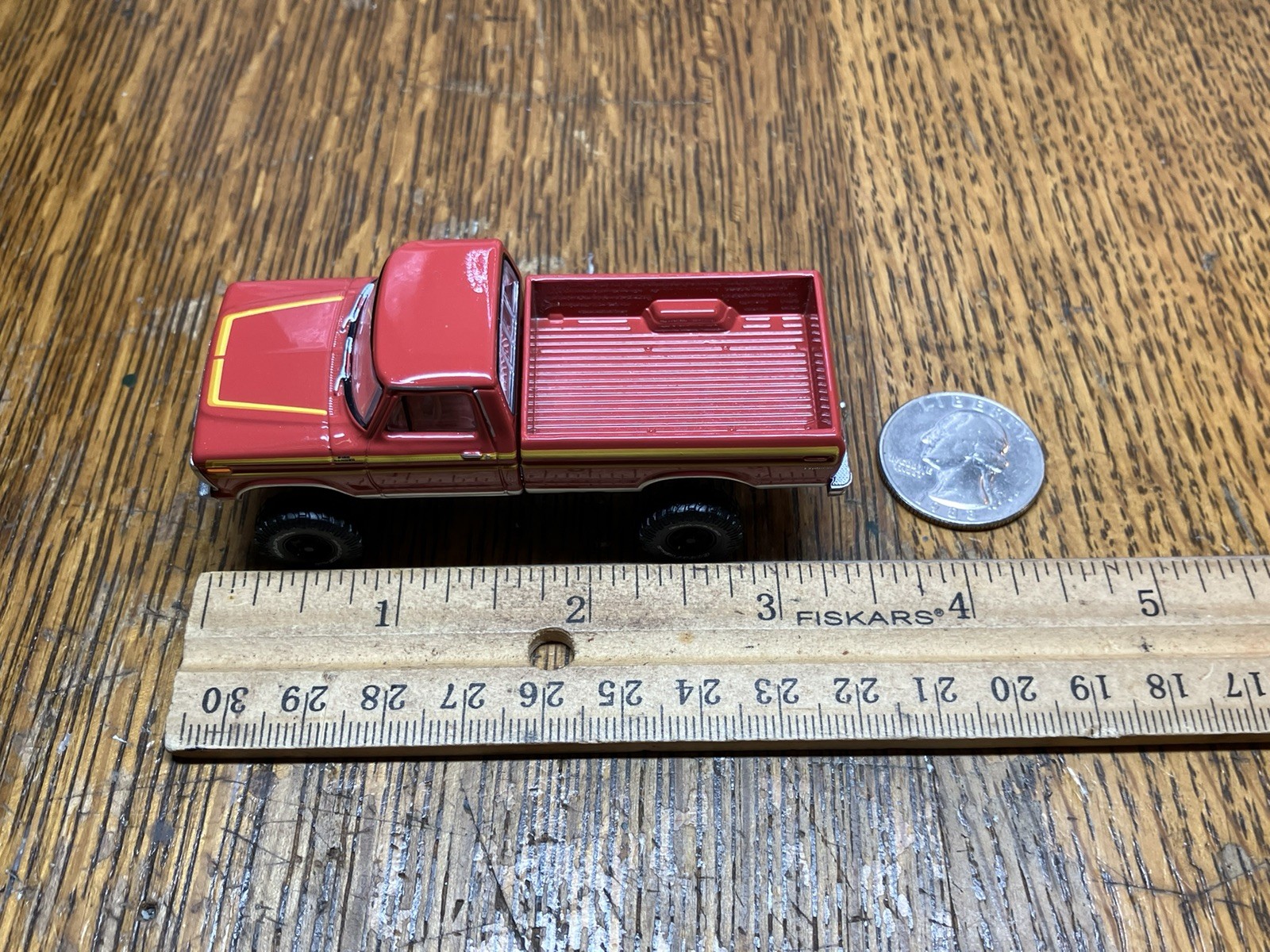 1978 Ford F-150 Ranger Explorer Lifted 4×4 Truck 1/64 Diecast Custom Greenlight