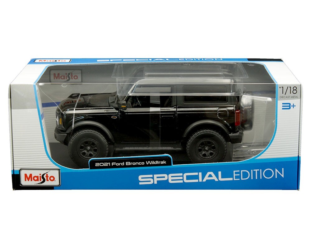 1/18 Maisto 2021 Ford Bronco Wildtrak & Grey Hard Top Diecast Model Black 31456
