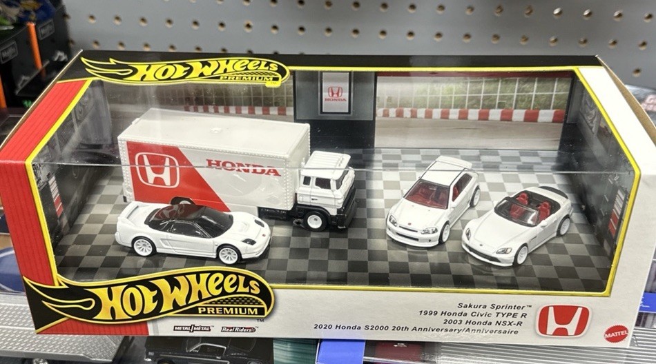 Hot Wheels Premium Diorama Collector Set Honda Type R Heritage 2025 GMH39-987D
