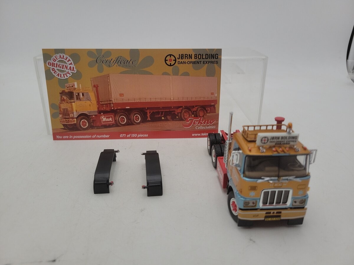 Tekno 71566 1:50 Diecast Mack F700 (6 x 4) Tractor Unit “Dan-Orient Express” EX
