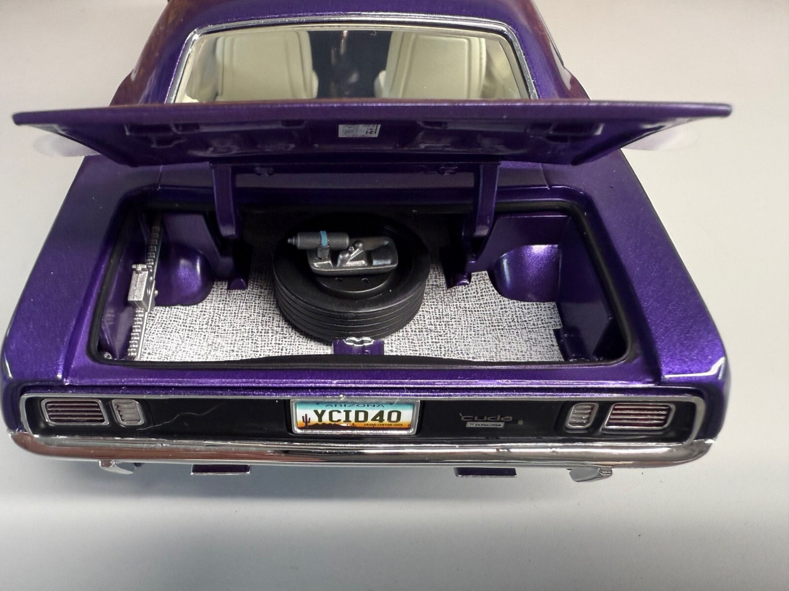 1/18 scale, YCID #40, 1971 CUDA, 440/6 pack shaker hood, 1 of 199, PLEASE READ