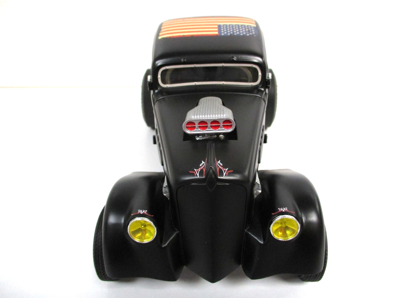 ACME – PORKCHOP’S 1933 WILLYS GASSER DRAG CAR – 1/18 DIECAST