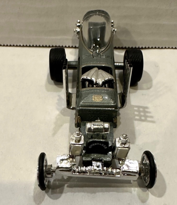 Johnny Lightning Munsters Dragster 1:64 Diecast Hot Rod Hearse Car