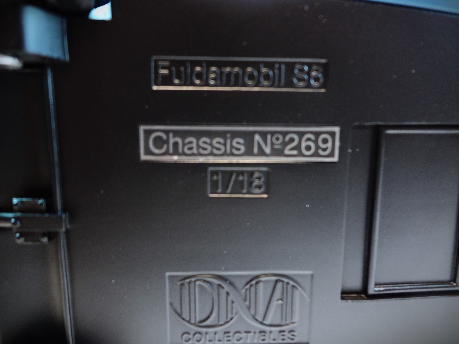 DNA Collectibles 1:18 – Modelauto – Fuldamobil S6 – Limited Edition of 320 pcs.