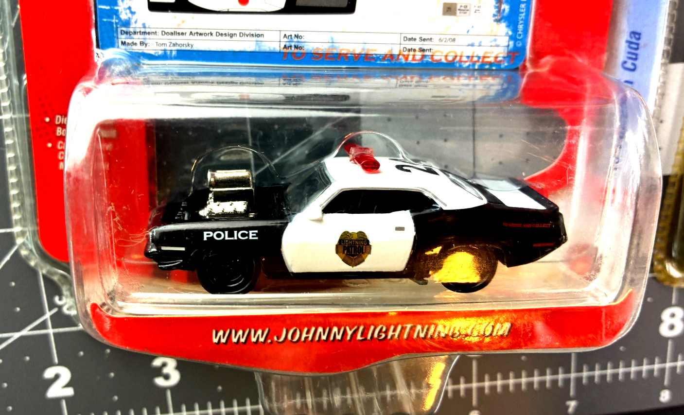 Johnny Lightning FORD MUSTANG & Plymouth Cuda Limited edition Police Patrol JP