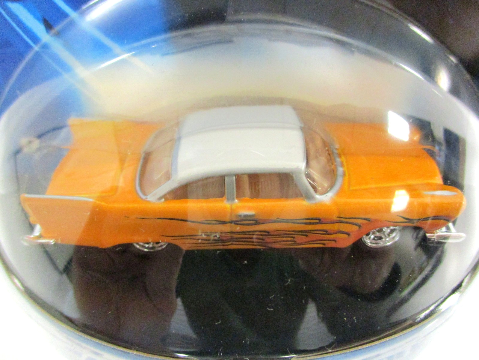 HOT WHEELS – REAL RIDERS – CUSTOM 1957 PLYMOUTH FURY – FLAMES – 1/64