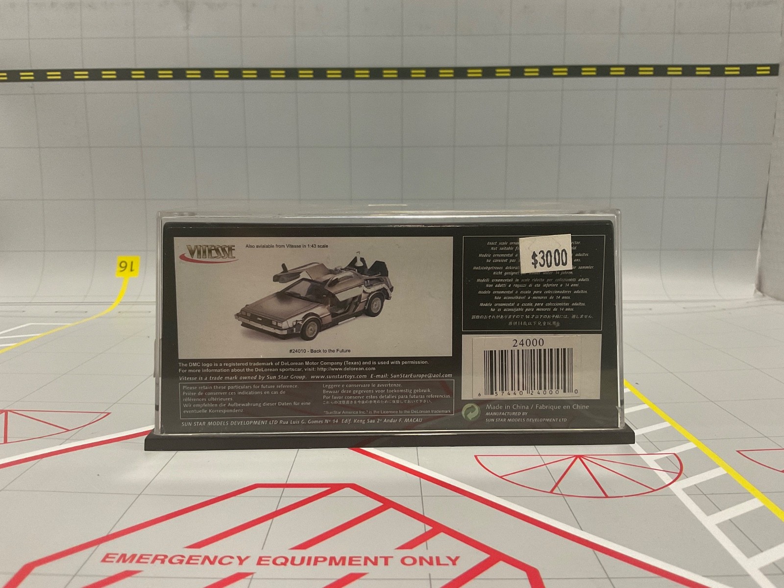 1:43 VITESSE 24000 DE LOREAN DMC 12 BACK TO THE FUTURE