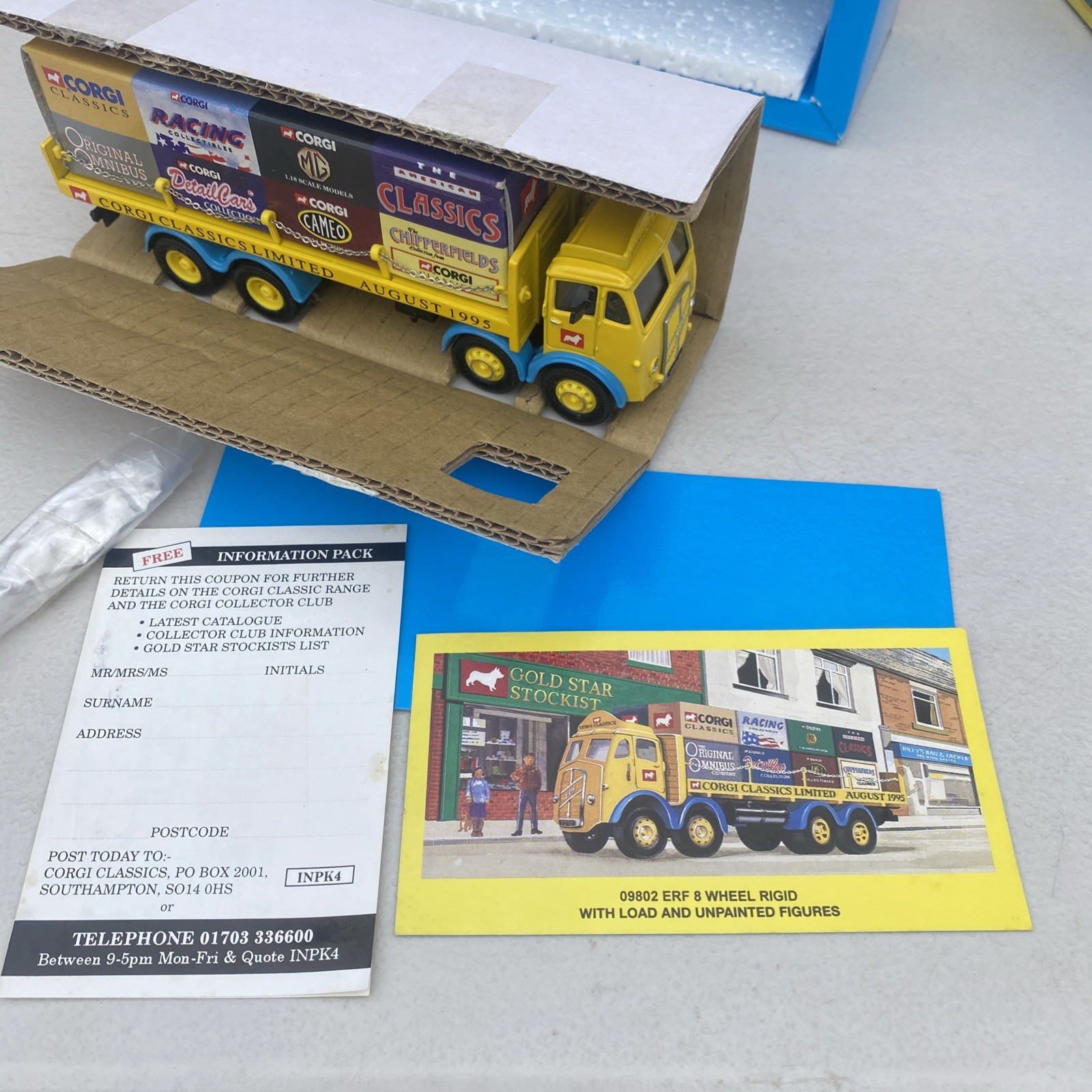 Corgi Classics August 1995 Milestone in the history CorgiERF 8 Wheel Rigid 09802