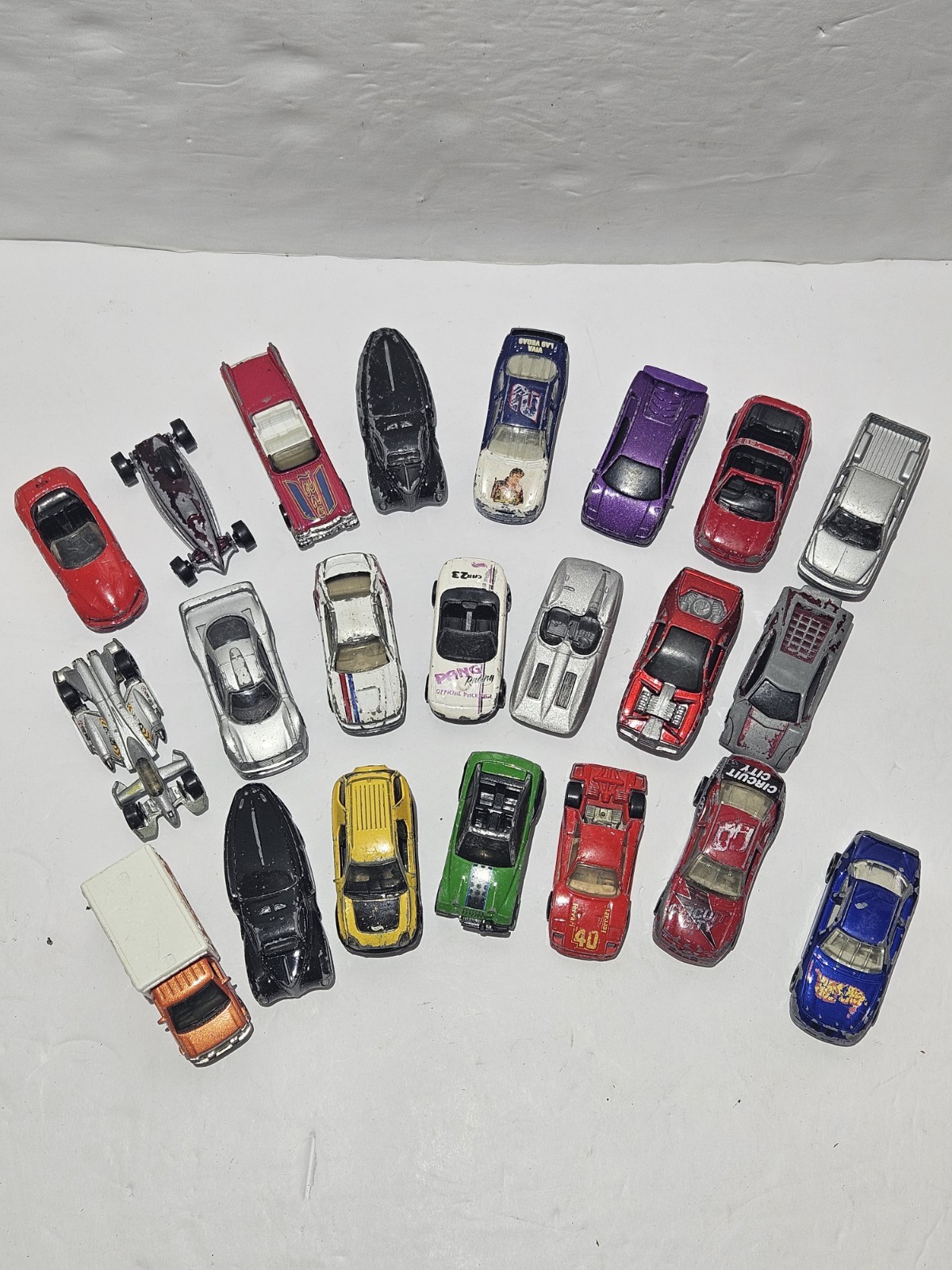 Diecast Cars Hot Wheels Matchbox Mixed Brands Played With – Lot of 22