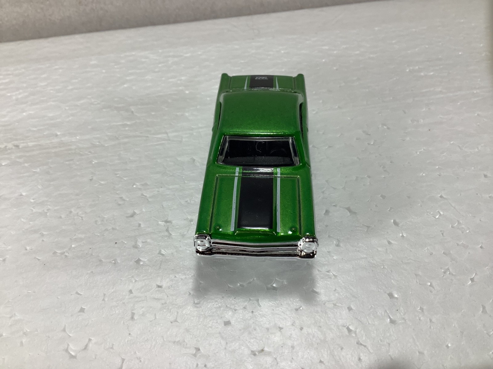 Hot Wheels 2012 SUPER Treasure Hunt 66 FORD 427 FAIRLANE Green NEW !!LOOSE MINT