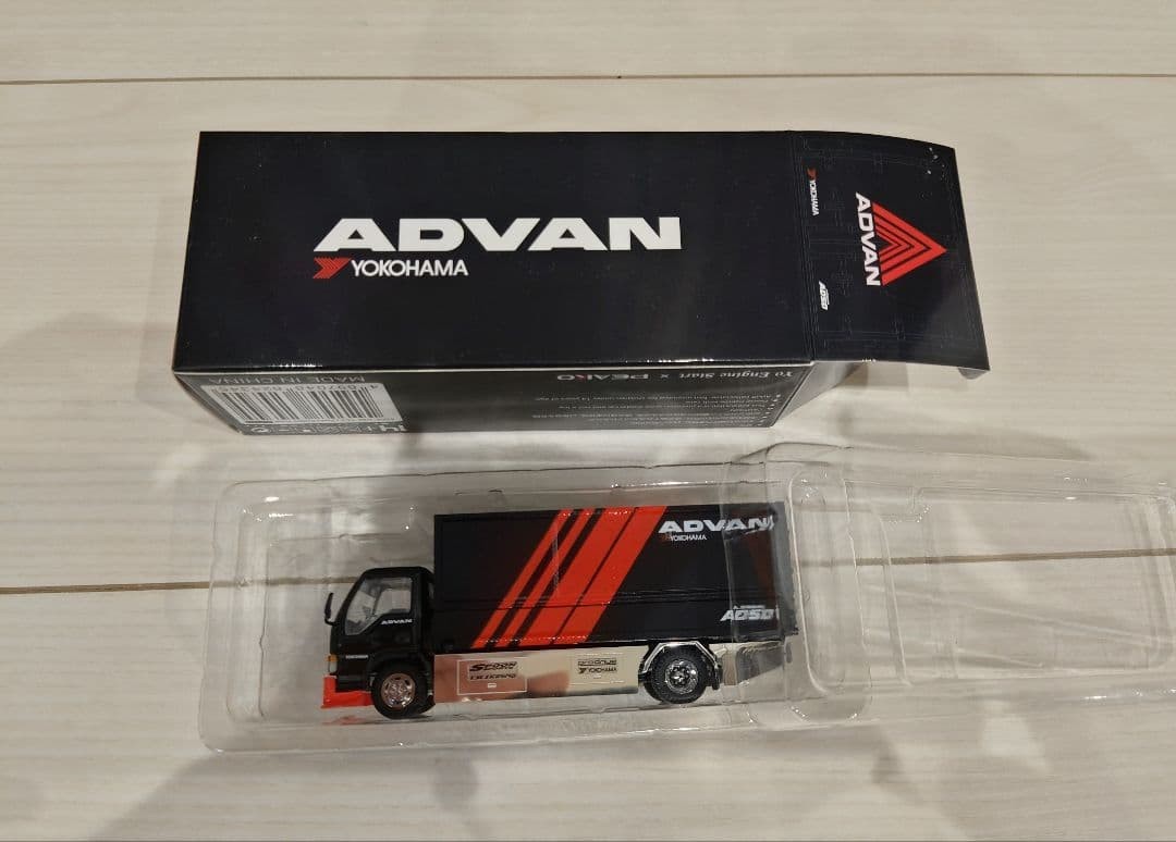 1/64 YES Isuzu Elf ADVAN #QY25H9