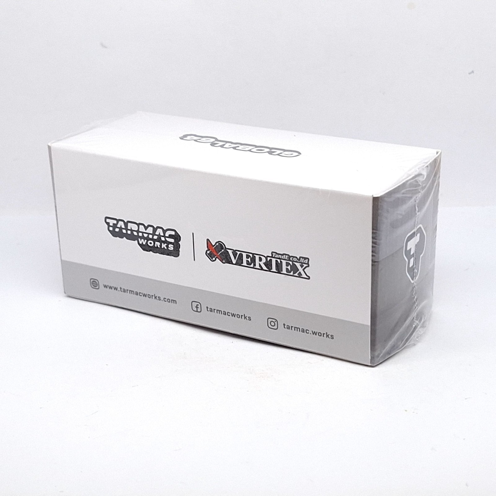 Tarmac Works 1/64 VERTEX TOYOTA SOARER JZZ30 White Diecast Car New