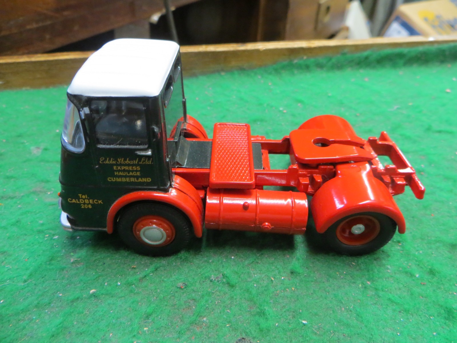 CORGI CLASSICS ERF KV TRACTOR UNIT EDDIE STOBART 11601 1/50 N-MINT
