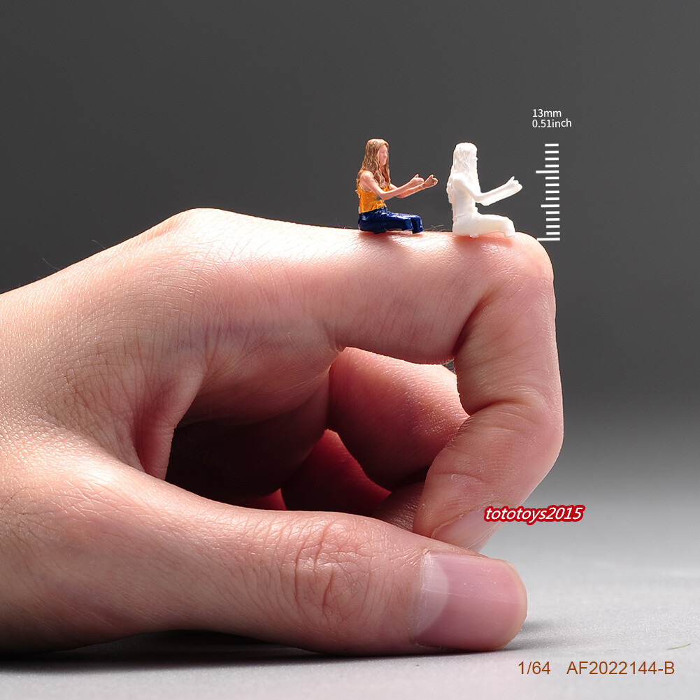 DIY 1:64 Driving Girl Scene Props Miniatures Figures Model Fit Cars Vehicle Doll